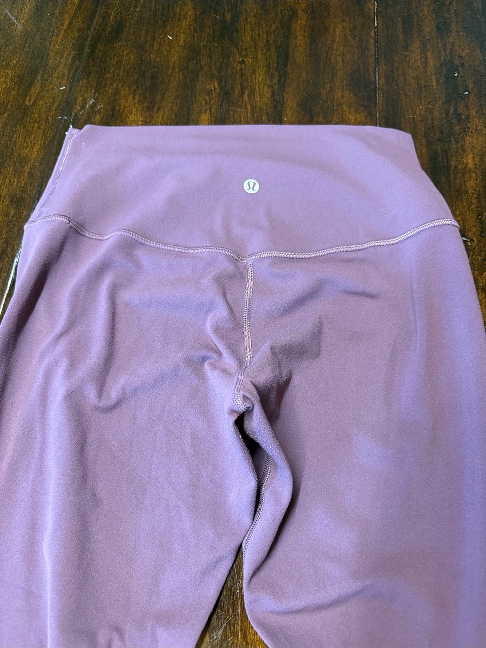 lululemon athletica women’s Purple Leggings Align 25” - Picture 4 of 4